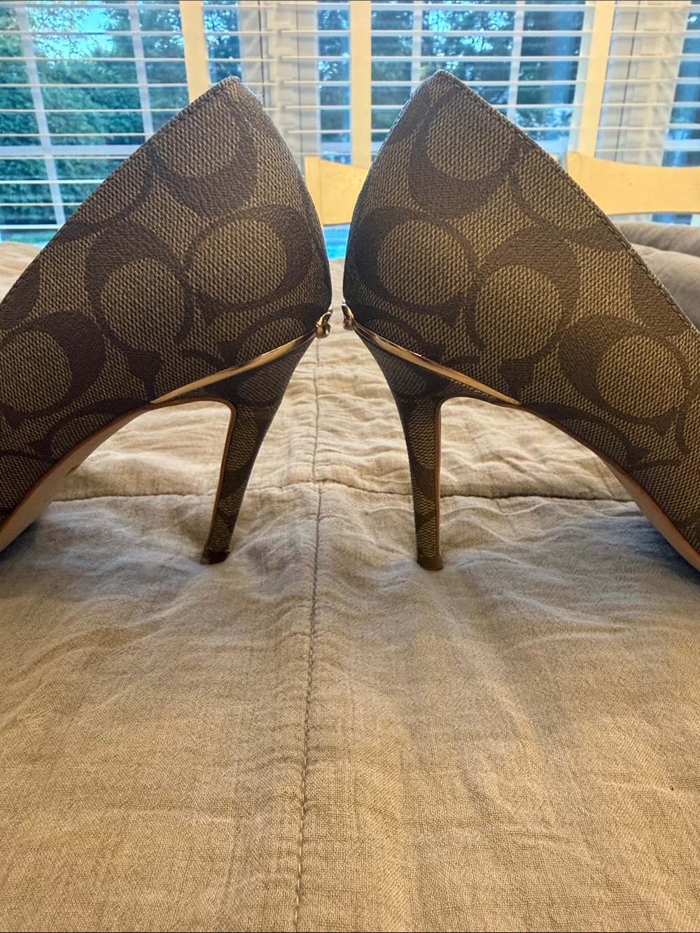 READ CAREFULLY REGARDING HEEL!!COACH Pointed Toe Monogram Pumps - Brown/Tan - Picture 3 of 5